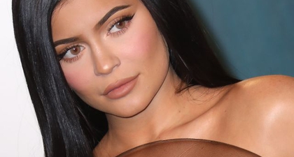 Kylie Jenner Mengaku Mengalami Postpartum setelah Melahirkan Anak Keduanya, Wolf Webster