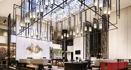 Pullman Bandung Grand Central, Hotel Modern yang Berpadu dengan Seni dan Budaya Jawa Barat