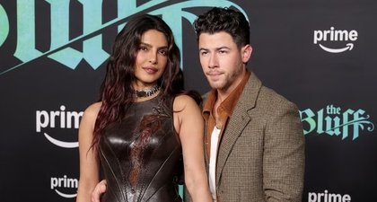 Priyanka Chopra Mengenakan Dua Gaun Korset dalam Satu Malam untuk Mempromosikan Film The Bluff