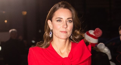 Kate Middleton Dibalut Nuansa Merah dari Kepala hinga Ujung Kaki, Sebagai Tuan Rumah Konser Liburan Pertamanya