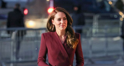 Kate Middleton Membawa Semangat Liburan Pada Malam Christmas Carol Service