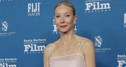 Gwyneth Paltrow Perbarui Gaun Oscars Baby Pink Ikonisnya Lewat Momen Mini ini
