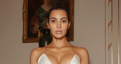 Penampilan Pengantin Impian Kim Kardashian Mengenakan Bodysuit Korset