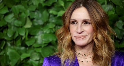 Julia Roberts Tampil Memukau dalam Setelan Ungu Tom Ford Karya Haider Ackermann