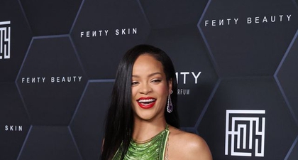 Rihanna Mengatakan Kehamilan Pertama Merupakan "Perjalanan yang Menyenangkan"