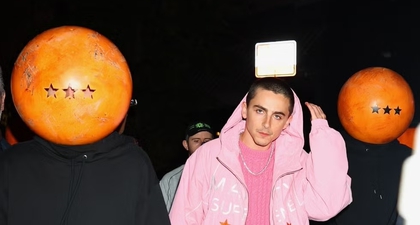 Timothée Chalamet Kenakan Sepatu Pastel yang Diambil Langsung dari Runway Dior