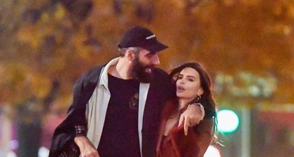 Emily Ratajkowski Dikabarkan Berpacaran dengan Sutradara asal Prancis, Romain Gavras
