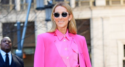Celine Dion Pakai Rok & Celana Lebar Warna Pink di New York