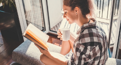 5 Manfaat Menakjubkan dari Membaca Buku