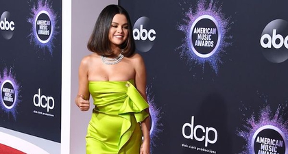 Selena Gomez Pakai Empat Baju Berbeda di Ajang AMA