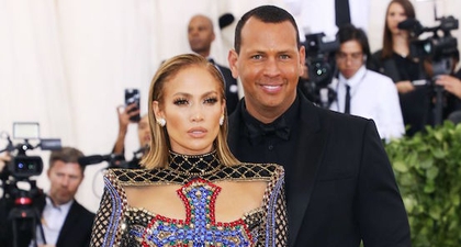 Jennifer Lopez Dan Alex Rodrigues Telah Bertunangan