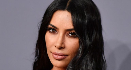 Kim Kardashian Ubah Lini Korsetnya Setelah Menuai Kecaman