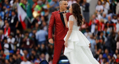 Robbie Williams Curi Perhatian Opening Piala Dunia 2018