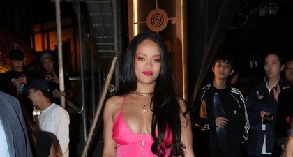 Inilah Baju Oranye dan Merah Muda Rihanna Yang Keren