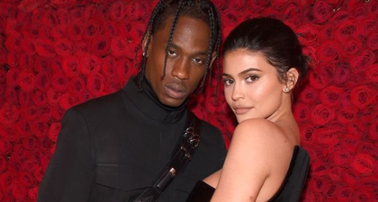 Travis Rayakan Thanksgiving dengan Kylie Jenner dan Stormi